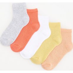 Skarpetki 5 pack - Czerwony. Czerwone skarpetki damskie Reserved, bez wzorów. Za 24,99 zł.