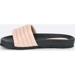 Public Desire - Klapki. Różowe klapki damskie marki Public Desire, z materiału. W wyprzedaży za 79,90 zł.