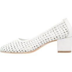 Buty damskie: mint&berry Czółenka white