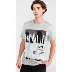 Pepe Jeans Mudford Koszulka Szary. Szare podkoszulki męskie Pepe Jeans, xl, z nadrukiem, z bawełny, z krótkim rękawem. Za 180,95 zł.
