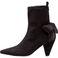 Kennel + Schmenger LIZ Botki black. Czarne botki damskie marki Kennel + Schmenger, ze skóry, klasyczne, bez obcasa, bez zapięcia. Za 1029,00 zł.