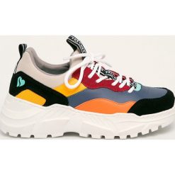 Skechers - Buty. Buty sportowe damskie Skechers, ze skóry. W wyprzedaży za 259,90 zł.