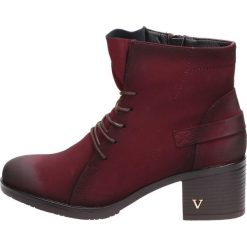 Bordowe botki damskie VINCEZA 10483. Czerwone botki damskie Vinceza, klasyczne, na wysokim obcasie, na obcasie, bez zapięcia. W wyprzedaży za 104,30 zł.