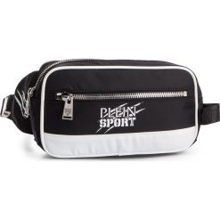 Saszetka nerka PLEIN SPORT - Pouch Original P19A MBA0714 STE003N Black 02. Czarne torby męskie skórzane Plein Sport, bez wzorów, z materiału, młodzieżowe. W wyprzedaży za 639,00 zł.