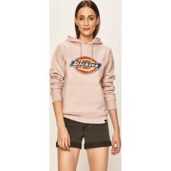 Dickies - Bluza. Różowe bluzy damskie Dickies, s, z nadrukiem, z bawełny, bez rękawów, z kapturem. Za 279,90 zł.
