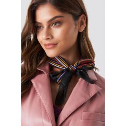 Gestuz Apaszka Sienna - Black,Red,Multicolor. Czarne apaszki damskie Gestuz. Za 161,95 zł.