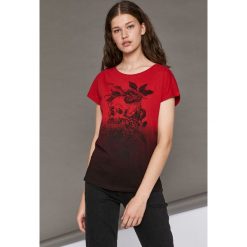 Medicine - T-shirt by Agata Wiwczarek, Tattoo Konwent. Bluzki damskie MEDICINE, s, z nadrukiem, z bawełny, casualowe, z okrągłym kołnierzem. W wyprzedaży za 49,90 zł.