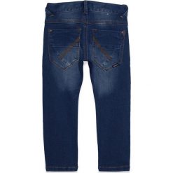 Name it - Jeansy dziecięce Rick 80-104cm. Niebieskie jeansy męskie Name it, bez wzorów, z elastanu. W wyprzedaży za 59,90 zł.