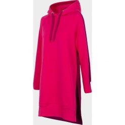 Bluza damska z rozcięciami po bokach BLD702 - różowy. Różowe bluzy damskie 4f, bez wzorów, z dzianiny, bez rękawów, z kapturem. Za 169,99 zł.