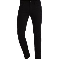 Calvin Klein Jeans SKINNY STAY BLACK Jeans Skinny Fit black. Czarne rurki męskie marki Calvin Klein Jeans. W wyprzedaży za 377,10 zł.