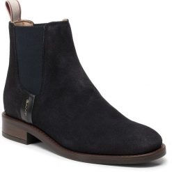 Sztyblety GANT - Fay 19553975 Marine G69. Niebieskie kozaki damskie GANT, ze skóry, marine, bez obcasa, na obcasie, bez zapięcia. Za 609,00 zł.