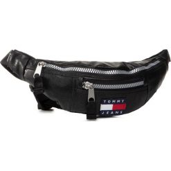 Saszetka nerka TOMMY JEANS - Tjm Heritage Bumbag Lthr AM0AM06097 BDS. Czarne torby męskie skórzane Tommy Jeans, bez wzorów, z jeansu, młodzieżowe. W wyprzedaży za 429,00 zł.