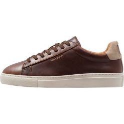 GANT MAJOR Sneakersy niskie cognac. Brązowe trampki męskie GANT, bez wzorów, ze skóry, bez zapięcia. Za 569,00 zł.
