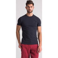 Granatowy t-shirt z logo marki. Niebieskie t-shirty męskie xl. Za 309,00 zł.