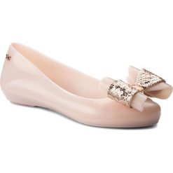 Baleriny ZAXY - Pop Glam II Fem 82299 Beige 01902 AA285069 02064. Brązowe baleriny damskie Zaxy, bez wzorów, z tworzywa sztucznego, klasyczne, bez obcasa, bez zapięcia. W wyprzedaży za 159,00 zł.