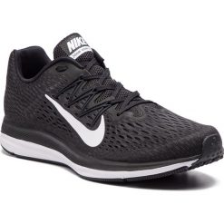 Buty NIKE - Zoom Winflo 5 AA7406 001 Black/White/Anthracite. Czarne buty sportowe męskie Nike, z tworzywa sztucznego, bez zapięcia, do biegania, nike zoom. W wyprzedaży za 309,00 zł.