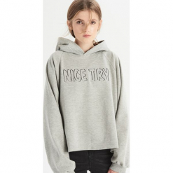 Bluza z kapturem w panterkę - Jasny szar. Szare bluzy damskie z kapturem marki Sinsay, s, z motywem zwierzęcym. Za 59,99 zł.