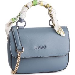 Torebka LIU JO - S Crossbody A19098 E0040 Nuvola 74111. Niebieskie torebki klasyczne damskie marki Liu Jo, bez wzorów, ze skóry ekologicznej, klasyczne, bez dodatków. Za 499,00 zł.