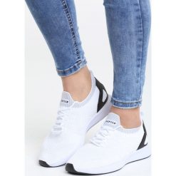 Białe Buty Sportowe Lush Life. Białe buty sportowe damskie marki Born2be, bez wzorów, z materiału, sportowe. Za 99,99 zł.