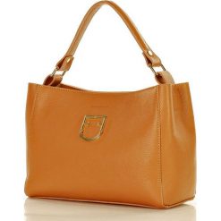 Marco mazzini elegancka torebka skórzana italian chic brąz camel. Brązowe kuferki damskie MAZZINI, w paski, ze skóry, eleganckie, bez dodatków. W wyprzedaży za 289,00 zł.