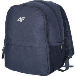 Plecak miejski PCU002 - denim melanż. Plecaki męskie 4f, bez wzorów, z denimu. W wyprzedaży za 39,99 zł.