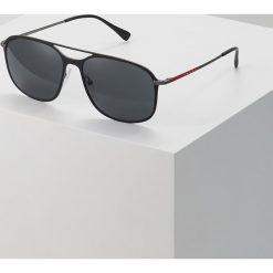 Prada Linea Rossa Okulary przeciwsłoneczne black. Czarne okulary przeciwsłoneczne męskie aviatory Prada Linea Rossa. Za 899,00 zł.