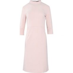 Jasnoróżowa Sukienka Chorus. Czerwone sukienki damskie marki Born2be, na jesień, l, midi. Za 49,99 zł.