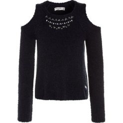 Abercrombie & Fitch SHINE COLD SHOULDER Sweter solid navy. Niebieskie swetry chłopięce marki Abercrombie & Fitch, z bawełny. Za 179,00 zł.