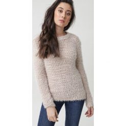 Beżowy Sweter Release. Brązowe swetry damskie Born2be, uniwersalny, z dzianiny, długie. Za 89,99 zł.