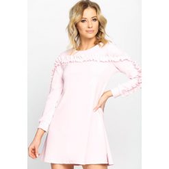 Różowa Sukienka Ruffle Sleeves. Czerwone długie sukienki marki Born2be, s, z falbankami, z długim rękawem, rozkloszowane. Za 54,99 zł.