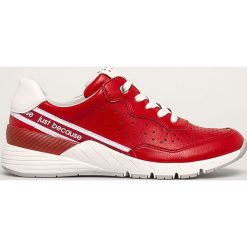 Marco Tozzi - Buty. Czerwone buty sportowe damskie Marco Tozzi, z gumy. W wyprzedaży za 159,90 zł.