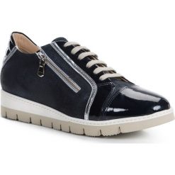 Buty damskie 84-D-110-7. Niebieskie buty sportowe damskie marki Wittchen, bez wzorów, z syntetyku, sportowe. Za 399,00 zł.