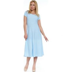 Sukienka w kolorze niebieskim. Niebieskie sukienki damskie Bessa, Moonlight, l, bez wzorów, z okrągłym kołnierzem, bez rękawów, midi. W wyprzedaży za 144,95 zł.
