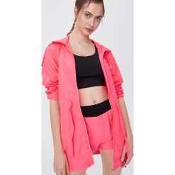 Sportowa kurtka kompakt - Pomarańczowy. Pomarańczowe kurtki sportowe damskie Sinsay, s, bez wzorów, bez kaptura. Za 39,99 zł.