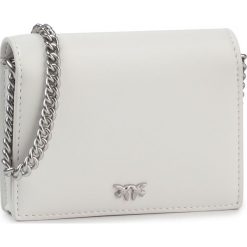Torebka PINKO - Jolie Simply Credit Card PE 20 PLTT 1P21KX Y5FF White 109. Białe torebki klasyczne damskie Pinko, bez wzorów, ze skóry, wizytowe, bez dodatków. W wyprzedaży za 359,00 zł.