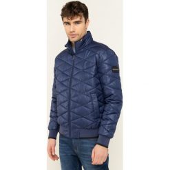 Kurtka bomber Calvin Klein Jeans J30J313093. Niebieskie kurtki męskie Calvin Klein Jeans, m, bez wzorów, z poliesteru, bez kaptura. W wyprzedaży za 399,00 zł.