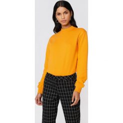 NA-KD Basic Bluza basic - Orange. Pomarańczowe bluzy damskie marki NA-KD Basic, bez wzorów, prążkowane, bez rękawów, bez kaptura. Za 100,95 zł.
