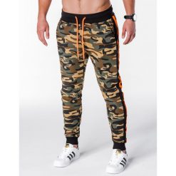 SPODNIE MĘSKIE DRESOWE P715 - ZIELONE. Zielone spodnie dresowe męskie marki Ombre Clothing, s, z bawełny. Za 49,00 zł.