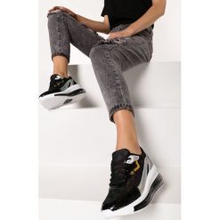 Czarne Sneakersy Nedali. Czarne koturny damskie Born2be, bez wzorów, sportowe. Za 129,99 zł.