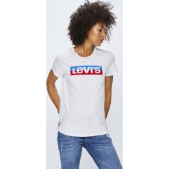 Levi's - Top. Białe bluzki damskie Levi's®, s, z nadrukiem, z bawełny, z okrągłym kołnierzem. W wyprzedaży za 79,90 zł.