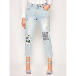 Jeansy Boyfriend Desigual Denim Smith 20SWDD17. Niebieskie jeansy damskie Desigual. W wyprzedaży za 399,00 zł.