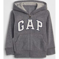 Bluza w kolorze szarym. Szare bluzy niemowlęce Gap Kids, z aplikacjami, bez rękawów, bez kaptura. W wyprzedaży za 72,95 zł.