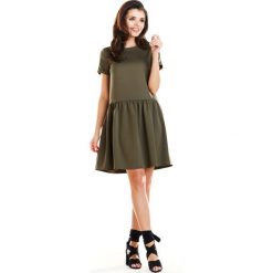 Sukienka mini z falbaną na dole khaki - 38. Brązowe sukienki damskie e-margeritka.pl, xl, bez wzorów, z poliesteru, eleganckie, bez rękawów, bez kaptura. Za 129,99 zł.