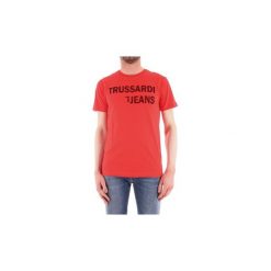 T-shirty z krótkim rękawem Trussardi 52T00242-1T001675. Czerwone t-shirty męskie Trussardi, s, bez wzorów, bez kołnierzyka, krótkie. Za 242,81 zł.