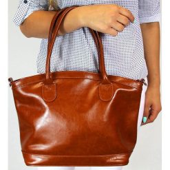 Torebka kuferek ze skóry naturalnej DAN-A T268 camel - camel. Brązowe kuferki damskie DAN-A, bez wzorów, ze skóry, bez dodatków. Za 279,99 zł.