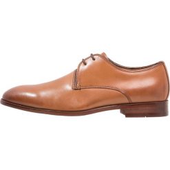 Buty wizytowe męskie: Steve Madden HACKER Eleganckie buty tan