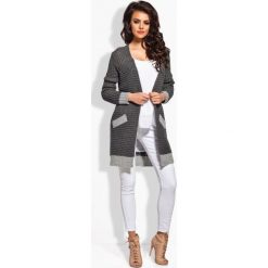 Sweter narzutka z oryginalnym wykończeniem grafit-jasnoszary LENA. Czarne swetry damskie Lemoniade, bez wzorów, ze lnu, bez rękawów, bez kaptura. Za 99,00 zł.