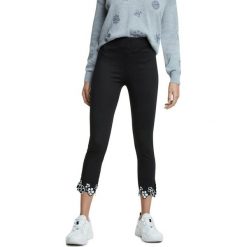 Desigual Legginsy damskie Downflower 20SWKK10 L czarne. Czarne jeansy damskie Desigual, l. Za 269,00 zł.