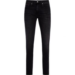 Jeansy Slim Fit Tommy Jeans DM0DM06391. Czarne jeansy męskie Tommy Jeans, m, bez wzorów, z jeansu. W wyprzedaży za 289,00 zł.