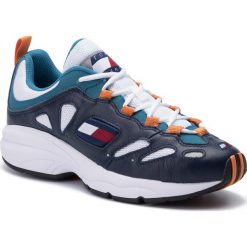 Sneakersy TOMMY JEANS - Retro Sneaker EM0EM00344 Ink/White/Saxony Blue/Russet Orange 901. Niebieskie sneakersy męskie Tommy Jeans, bez zapięcia. W wyprzedaży za 379,00 zł.
